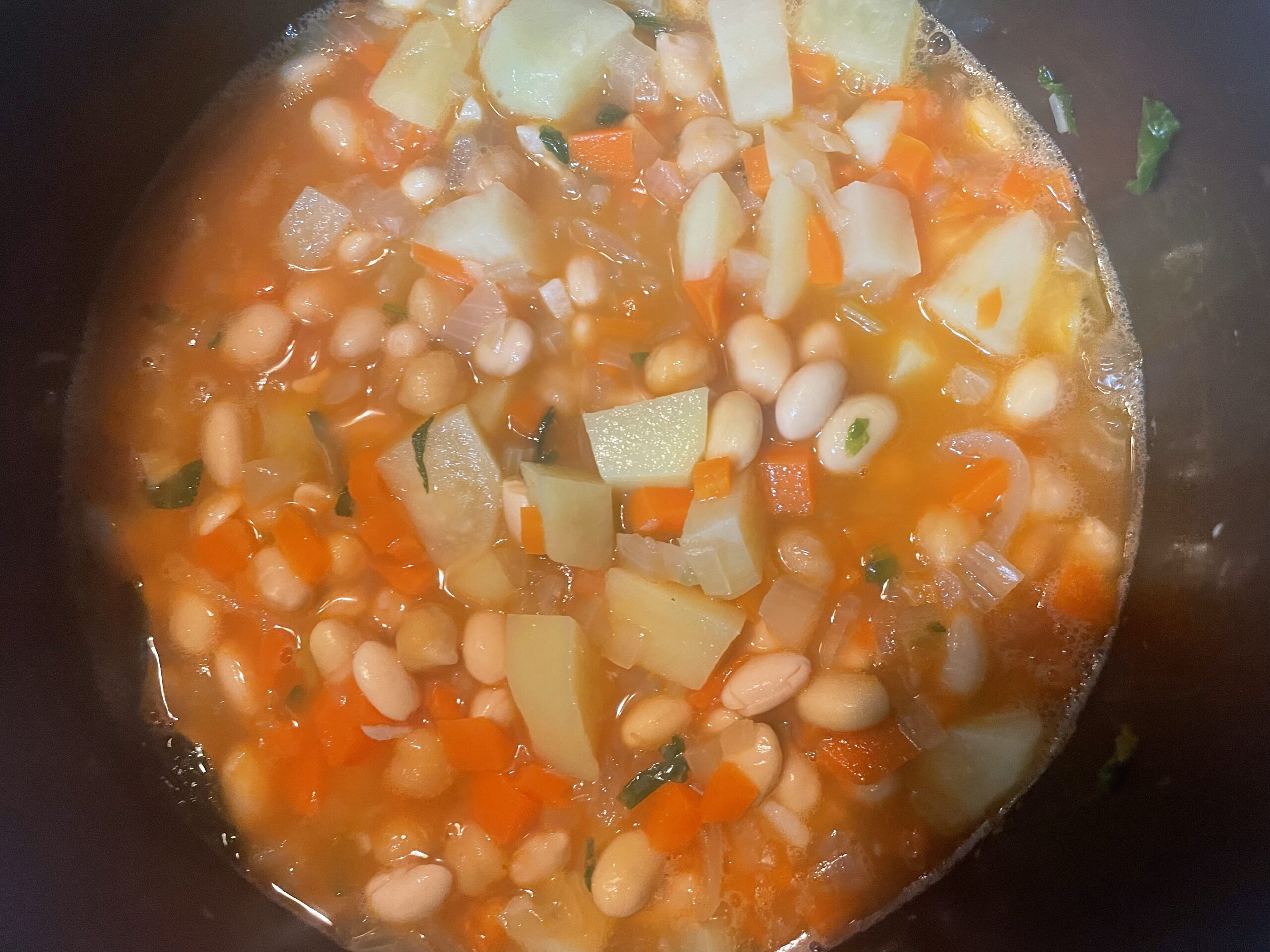 豆とジャガイモのスープ【ズッパ・ディ・ファジョーリ・エ・パターテ】の調理工程３